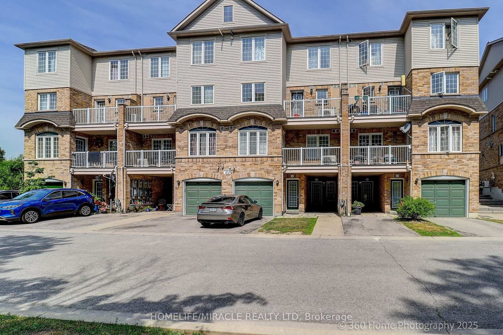 35 - 42 Pinery Trail, Toronto, ON