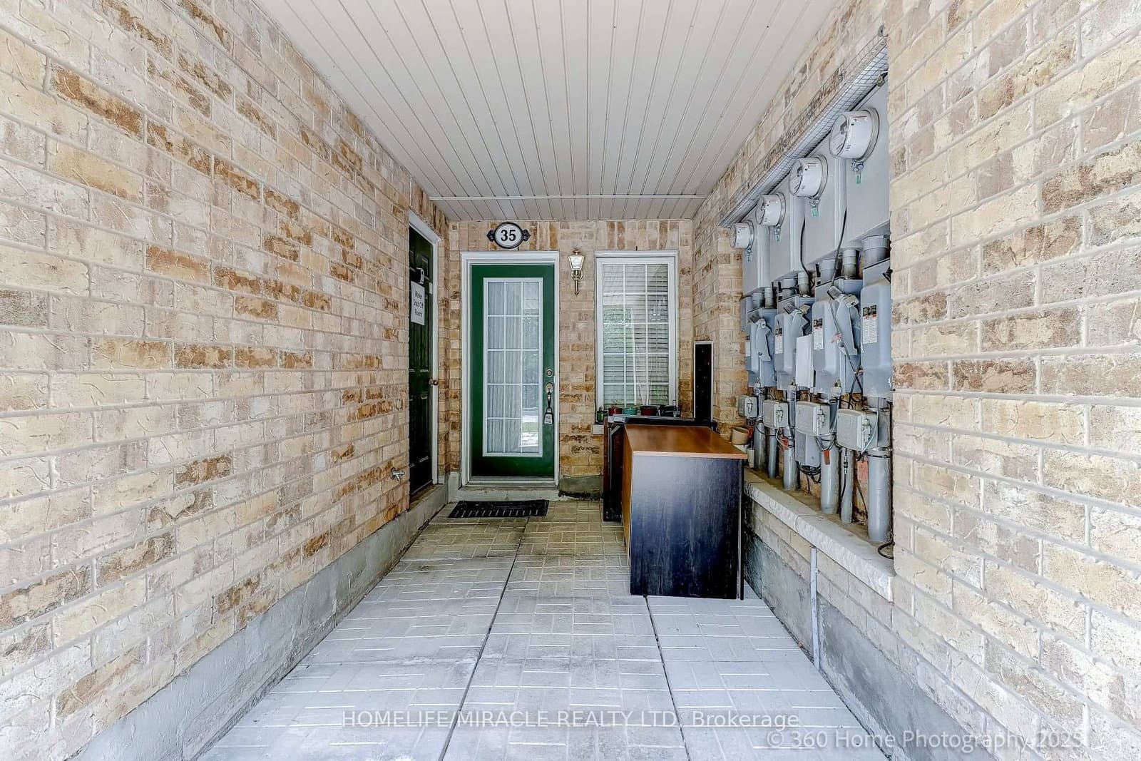 35 - 42 Pinery Trail, Toronto, ON — photo 3