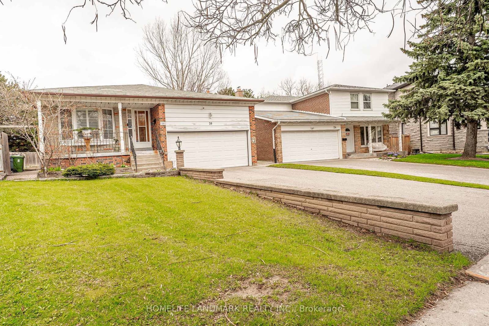 26 Bushcroft Grove, Toronto, ON — photo 2