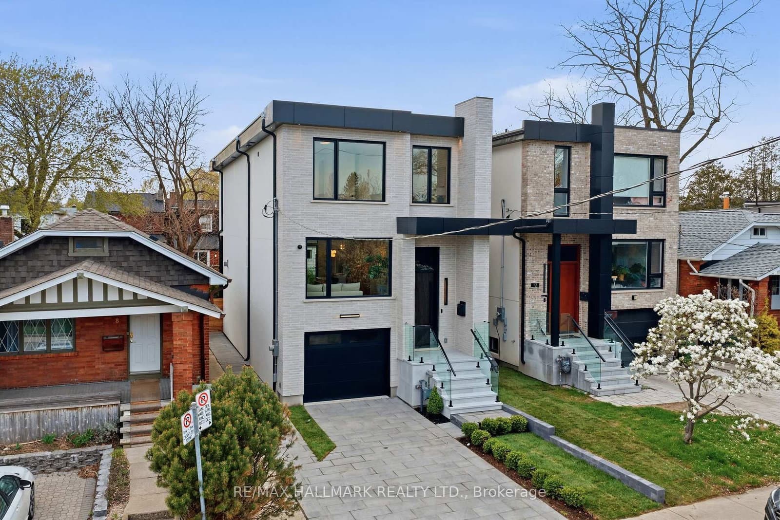 10 Leroy Avenue, Toronto, ON — photo 3