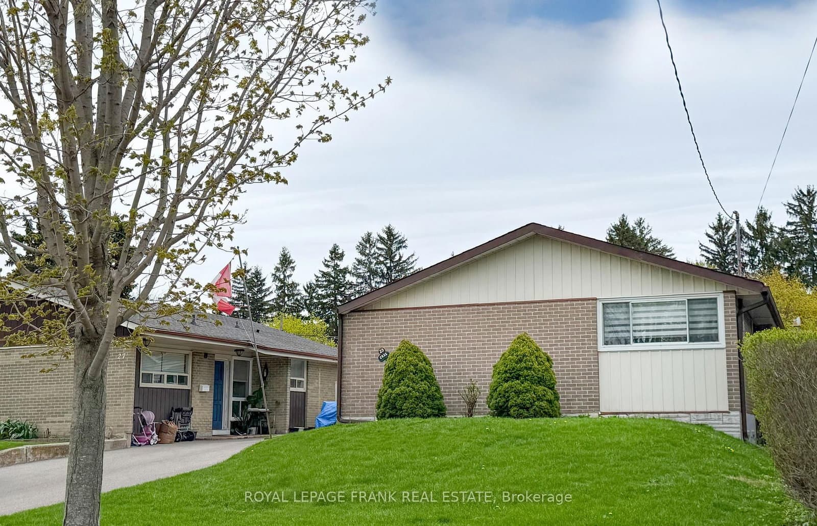25 Shoreland Crescent, Toronto, ON — photo 2