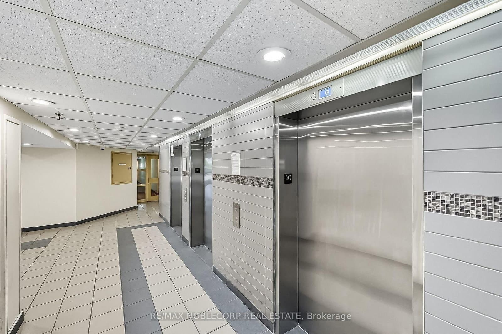 1603 - 400 Mclevin Avenue, Toronto, ON — photo 3