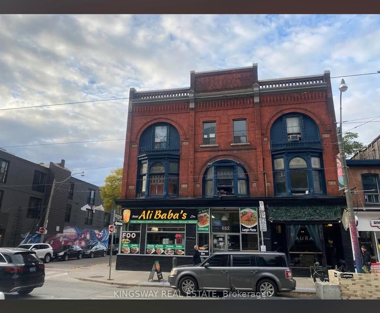 682 Queen Street, Toronto, ON