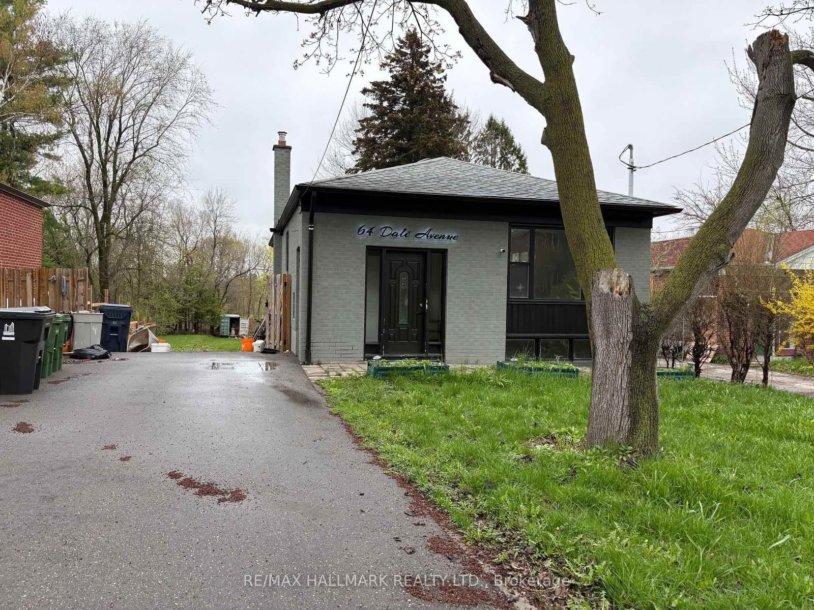 64 Dale Avenue, Toronto, ON