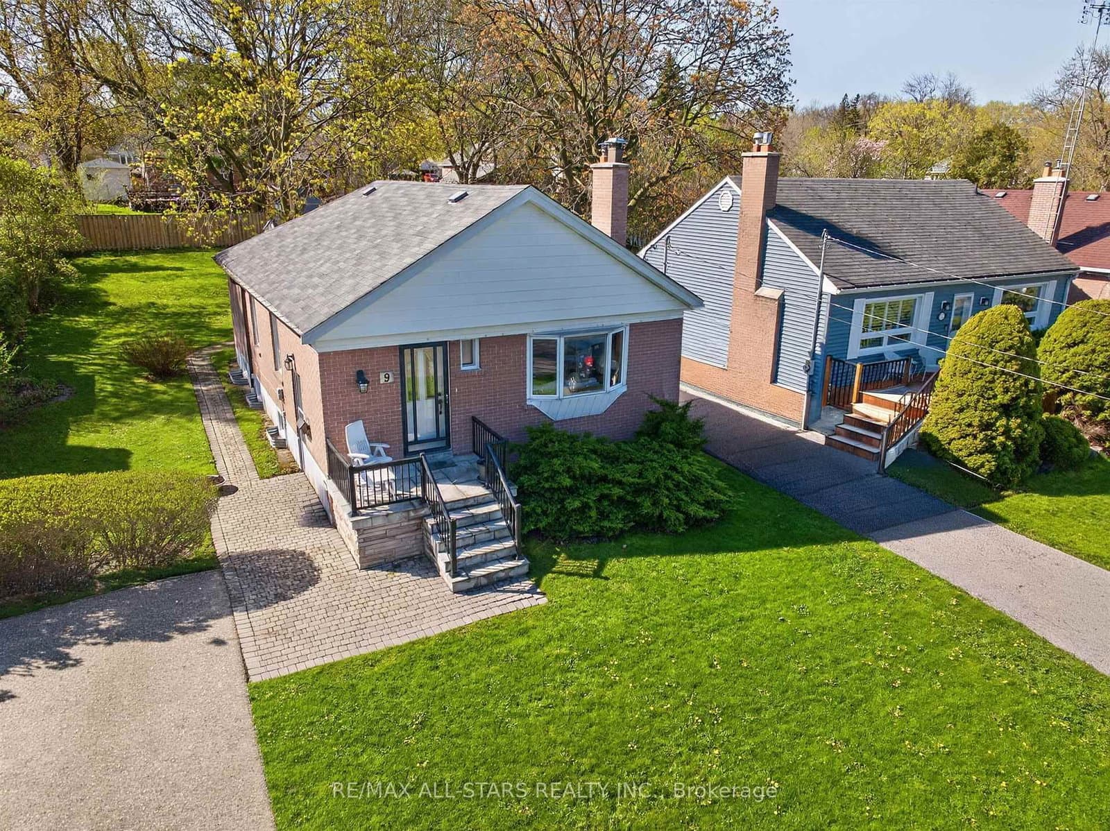 9 Martindale Road, Toronto, ON — photo 2
