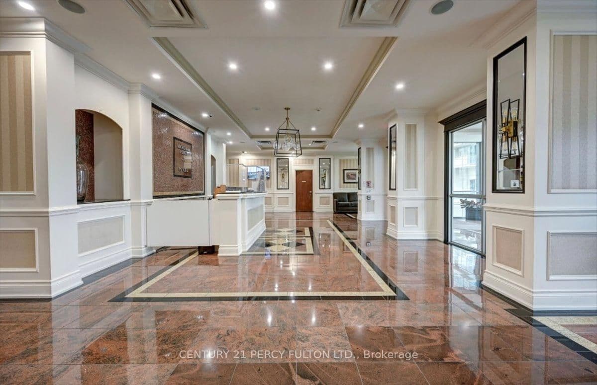 2C - 6 Rosebank Drive, Toronto, ON — photo 2