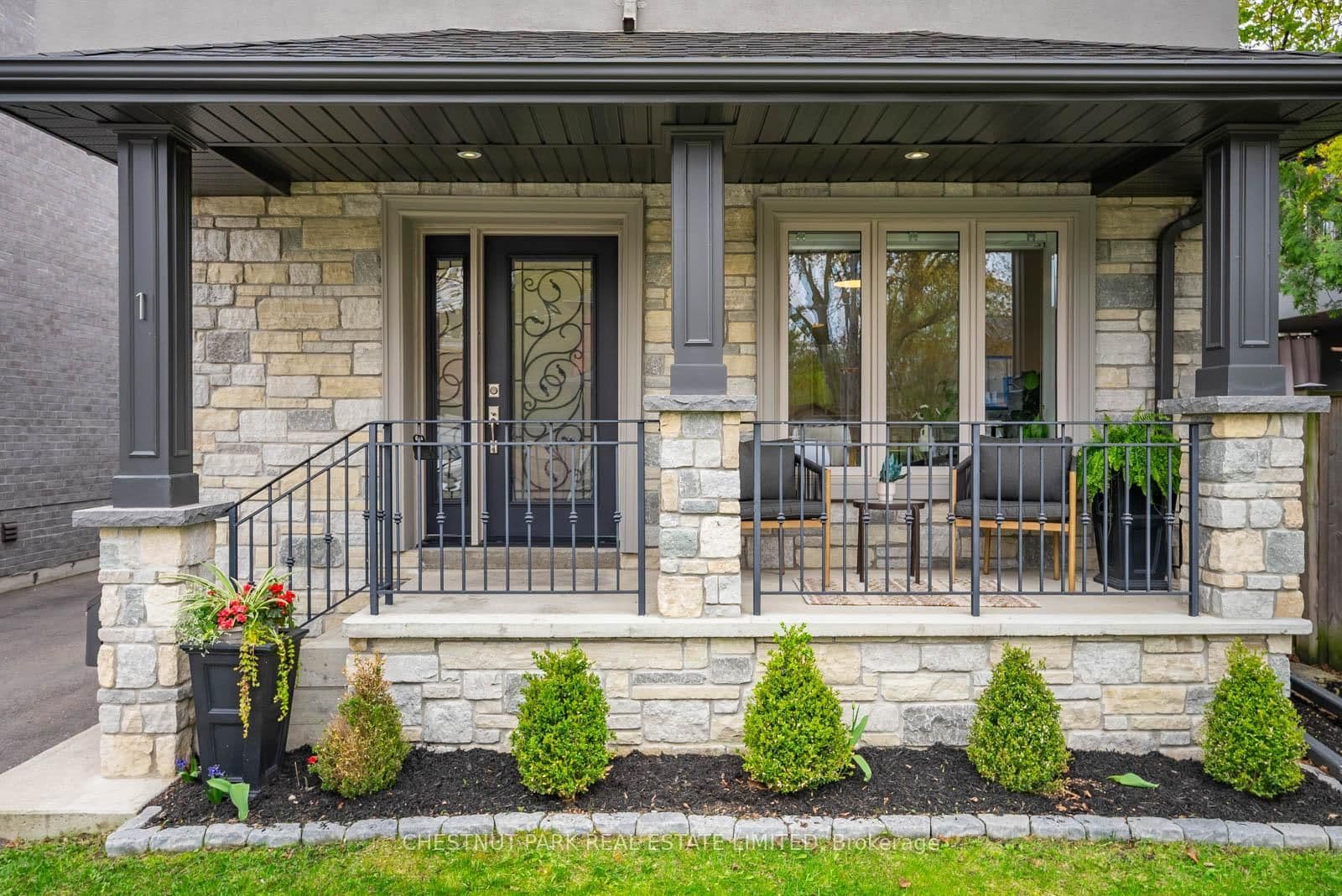 1 Ionson Boulevard, Toronto, ON — photo 2