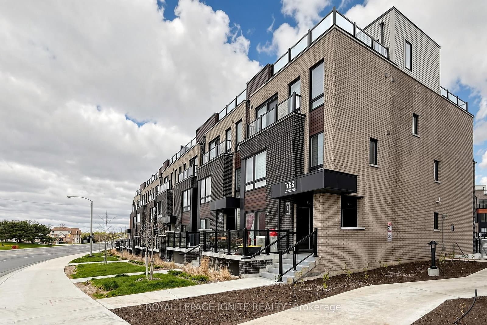 22 - 155 Tapscott Road, Toronto, ON