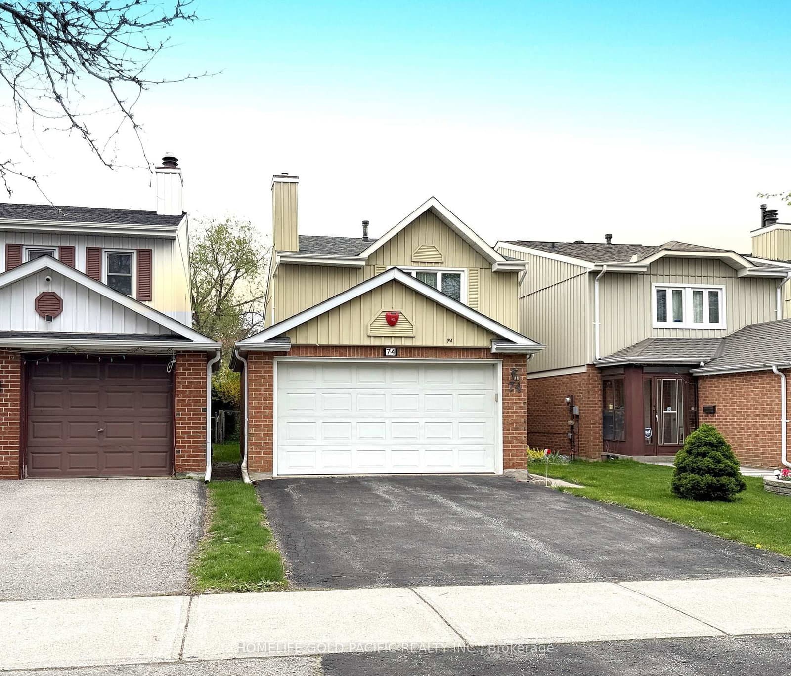 74 Belinda Square, Toronto, ON — photo 2