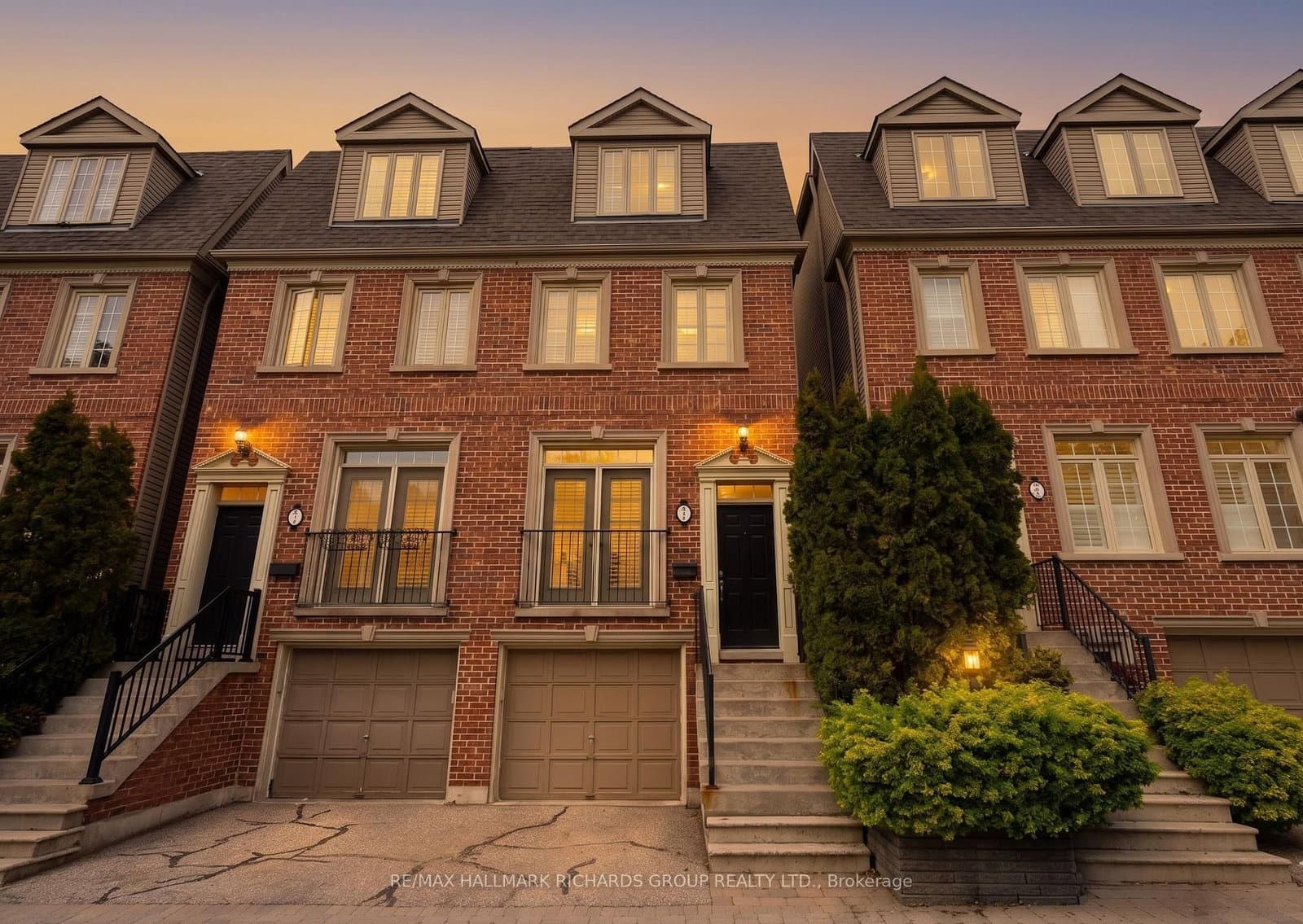 724F Kingston Road, Toronto, ON
