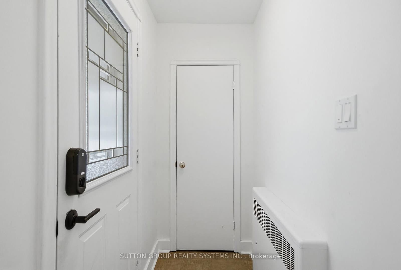 10 Willowhurst Crescent, Toronto, ON — photo 2