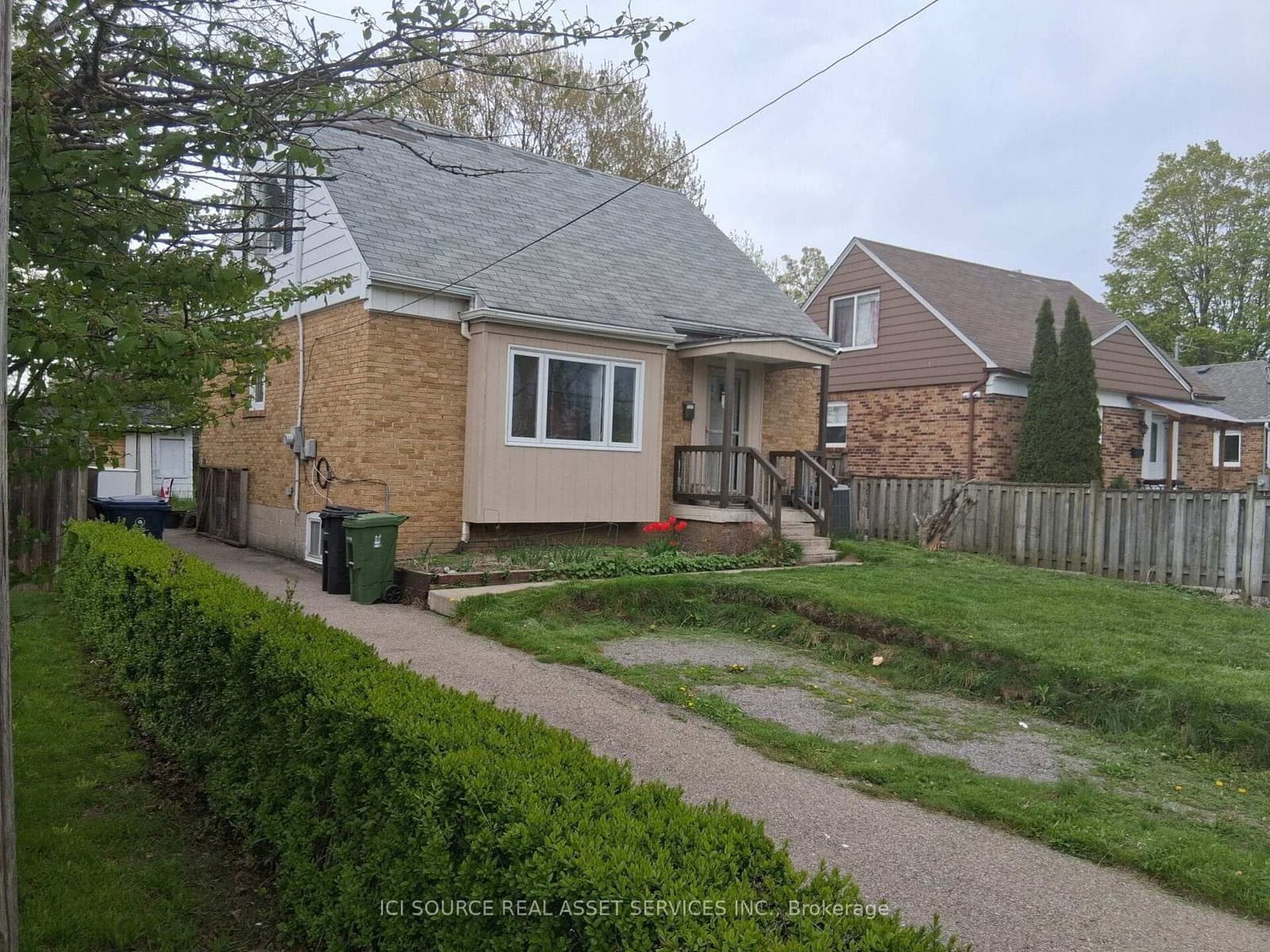 11 Ellington Drive, Toronto, ON