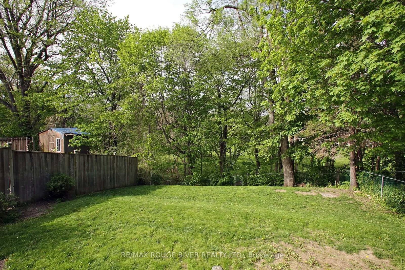 19 Thornbeck Drive, Toronto, ON — photo 3