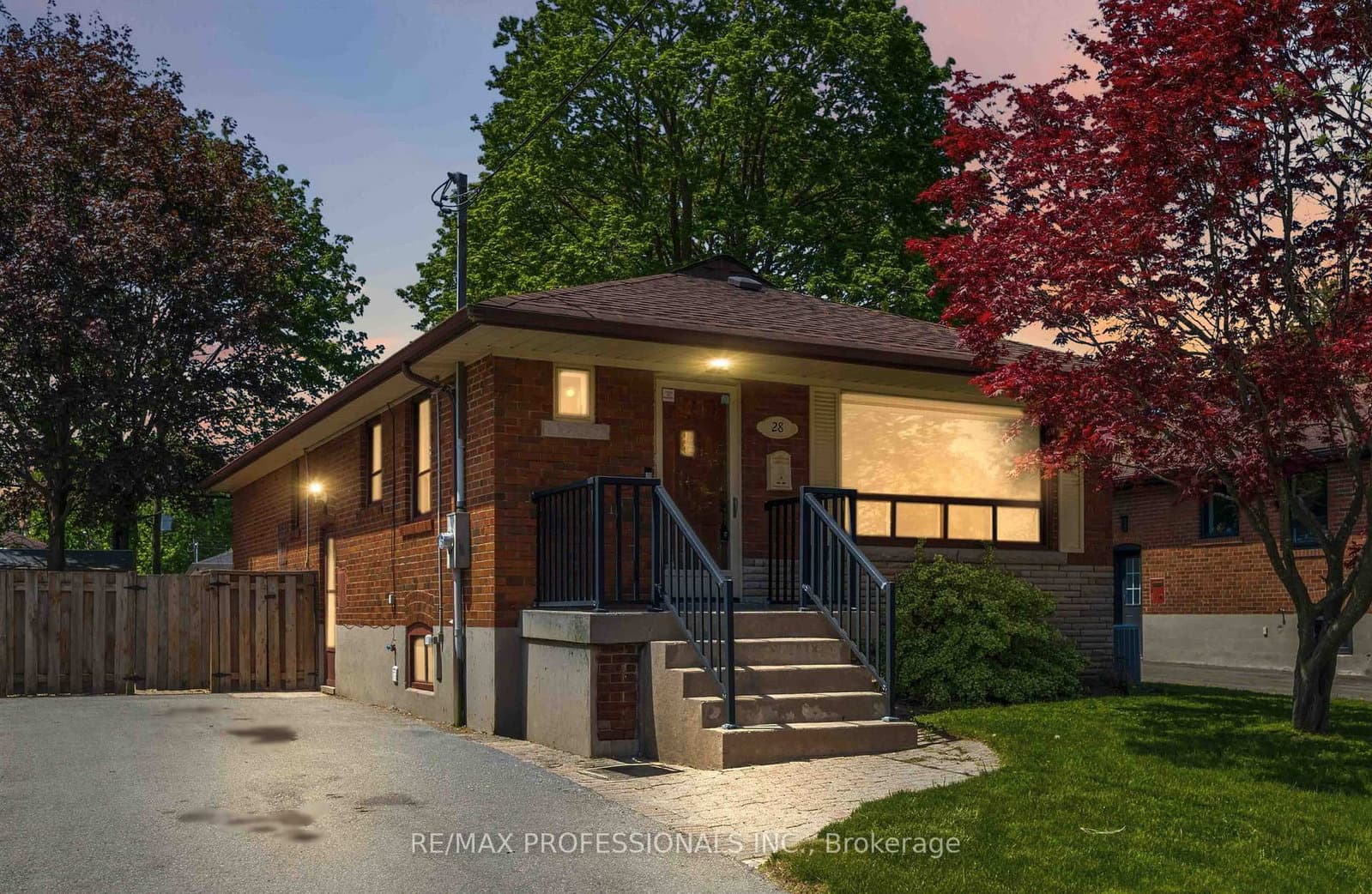 28 Chandler Drive, Toronto, ON