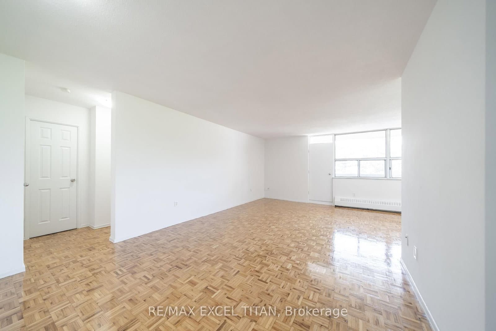 412 - 5 Glamorgan Avenue, Toronto, ON