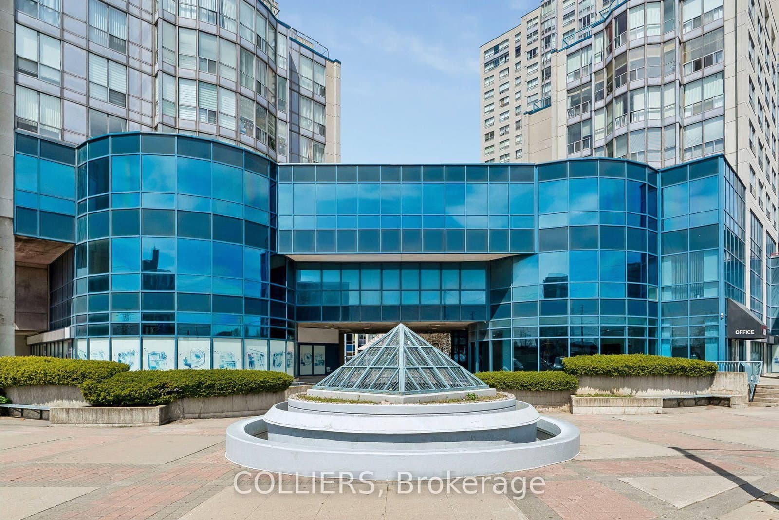 2572 - 1450 Midland Avenue, Toronto, ON