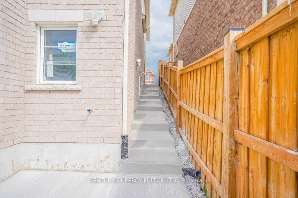 Bsmt - 1040 Foxtail Crescent, Pickering, ON — photo 3