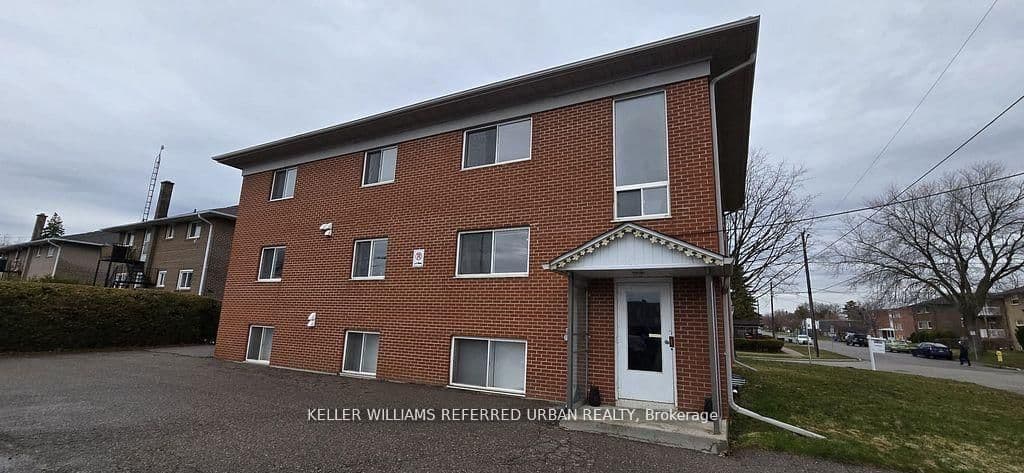 4 - 303 Frontenac Avenue, Oshawa, ON