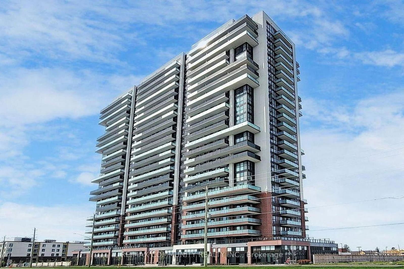 2402 - 2550 Simcoe Street, Oshawa, ON