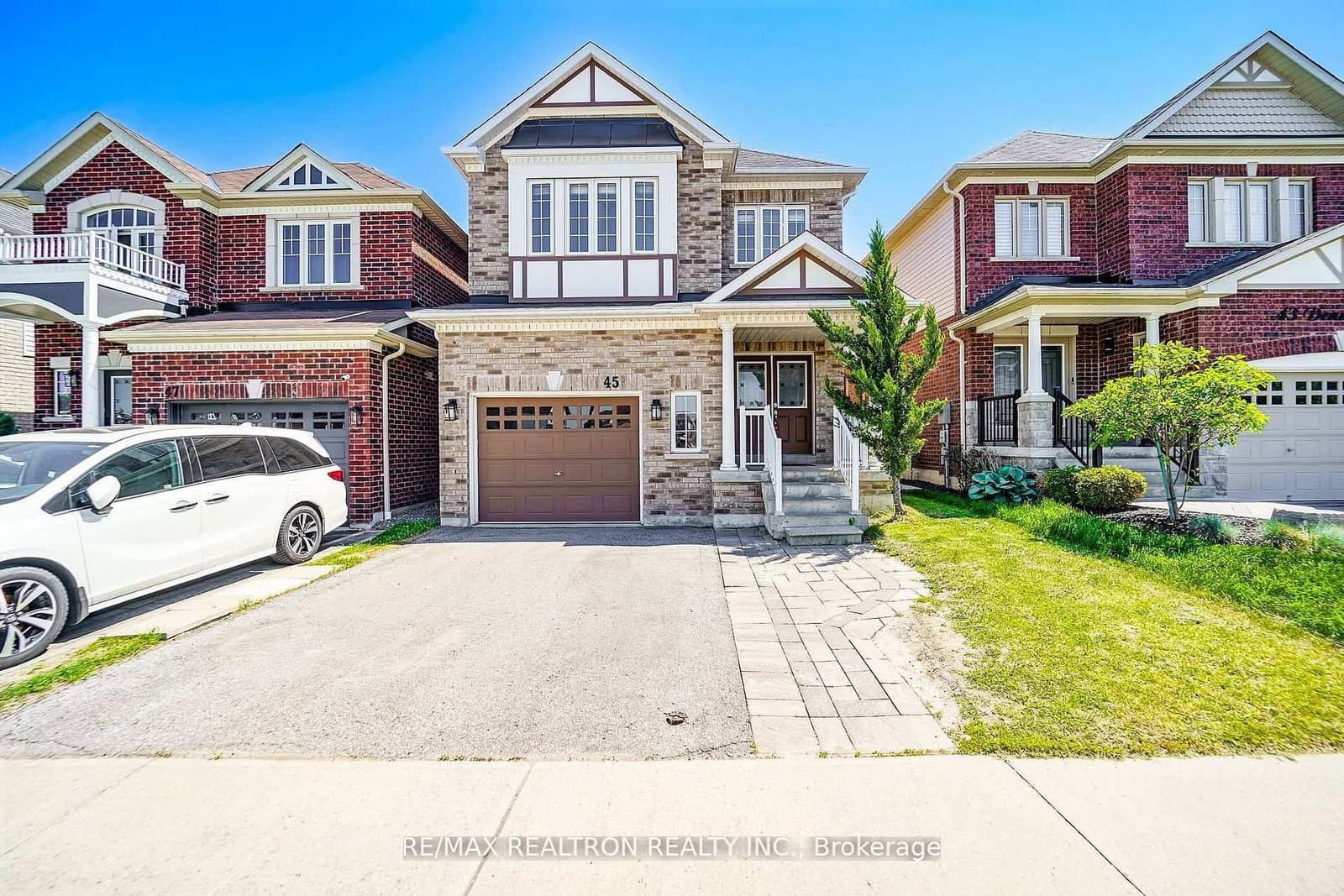 45 Denny Street, Ajax, ON — photo 3