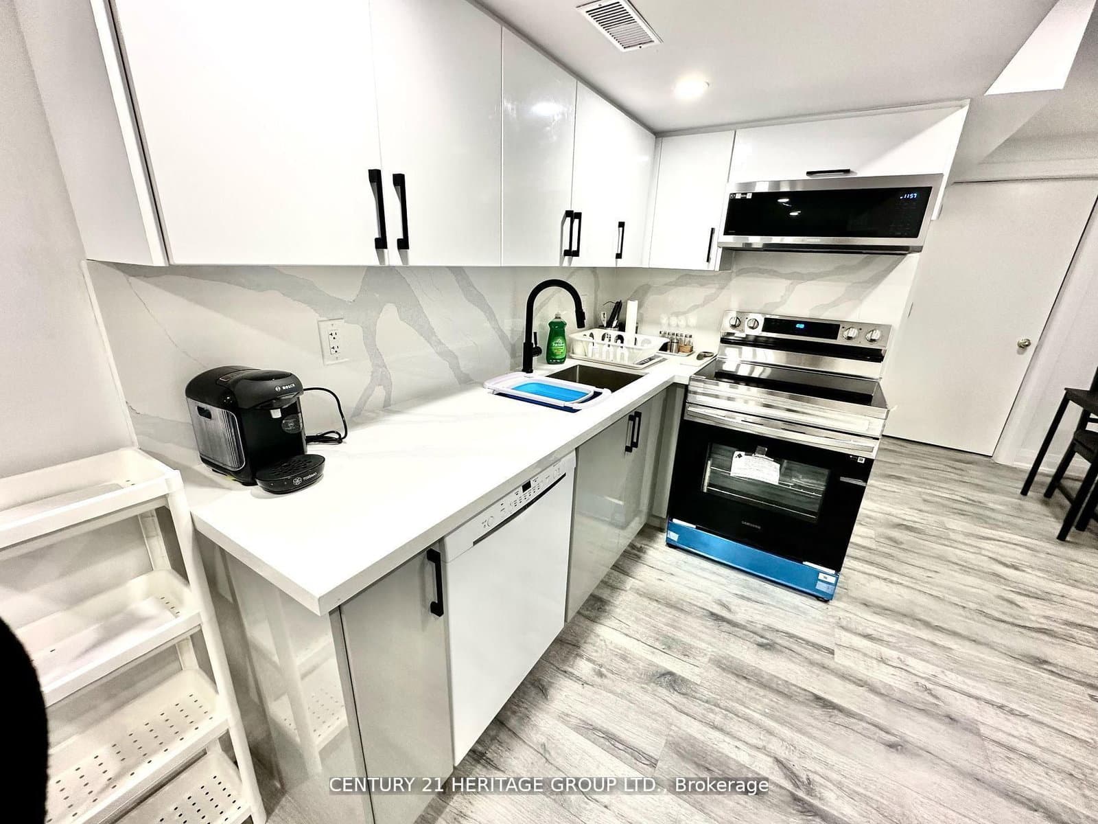 Bsmt - 29 Eminence Road, Vaughan, ON — photo 3