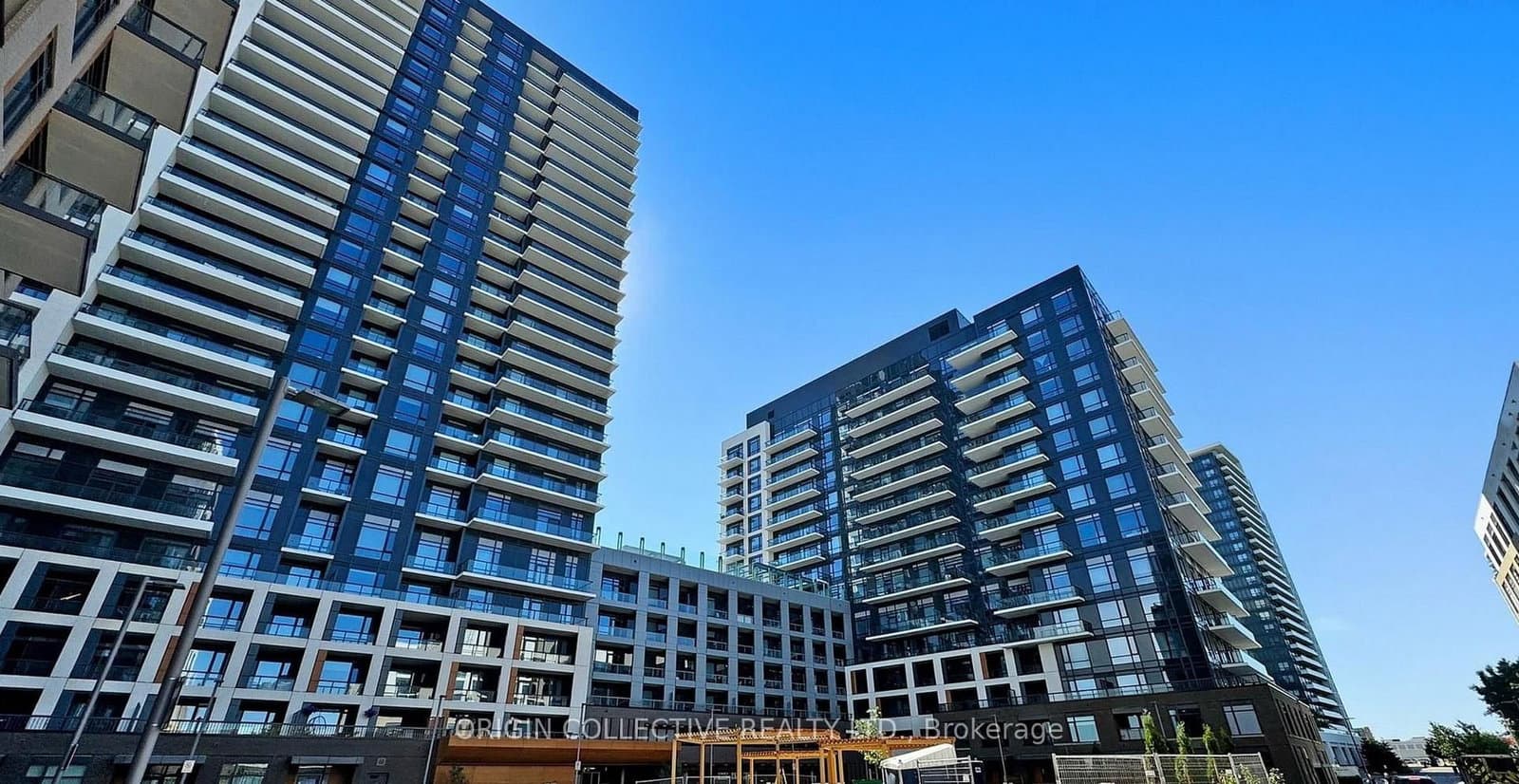 B1001 - 7950 Bathurst Street, Vaughan, ON