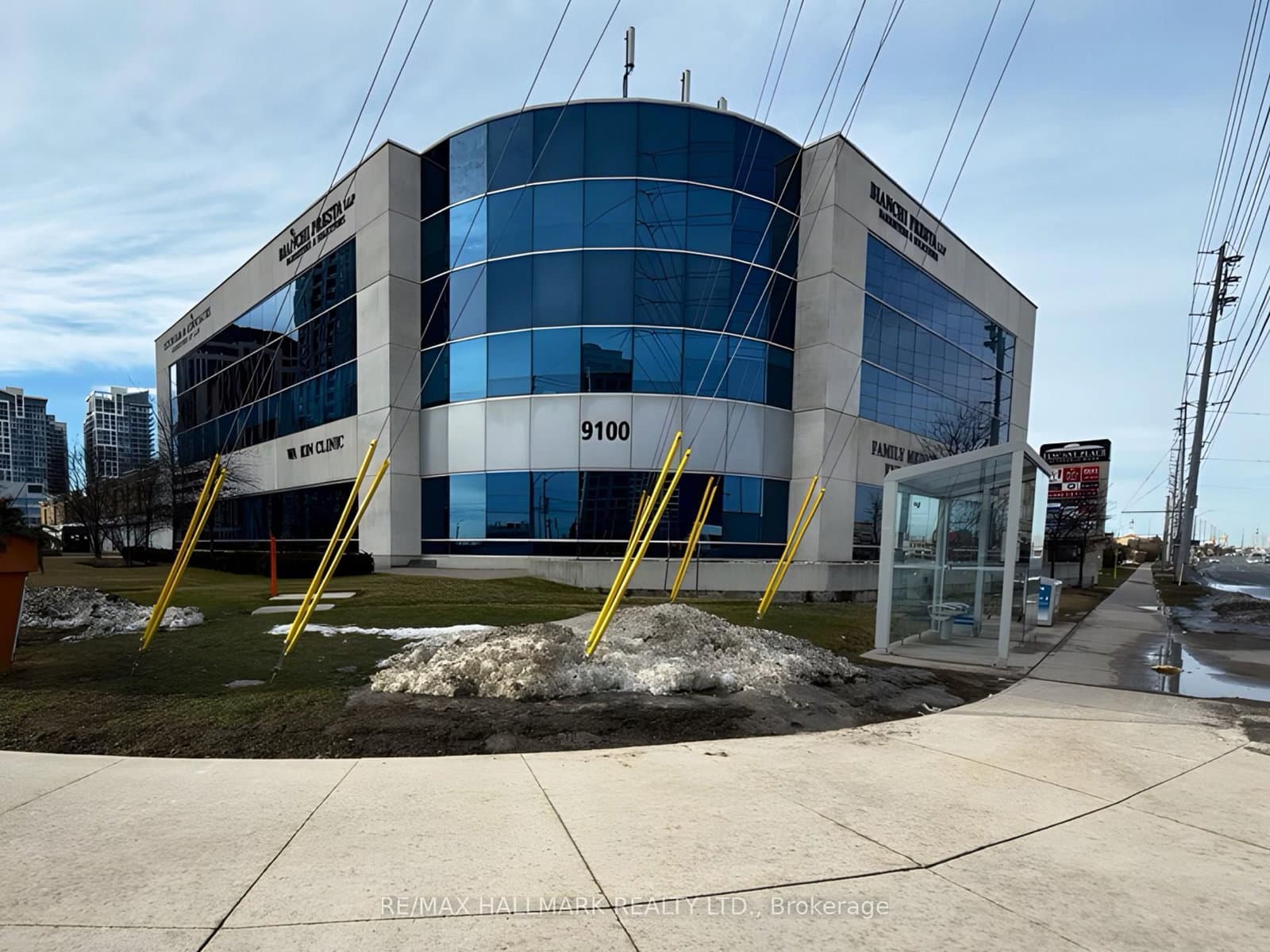 110 - 9100 Jane Street, Vaughan, ON