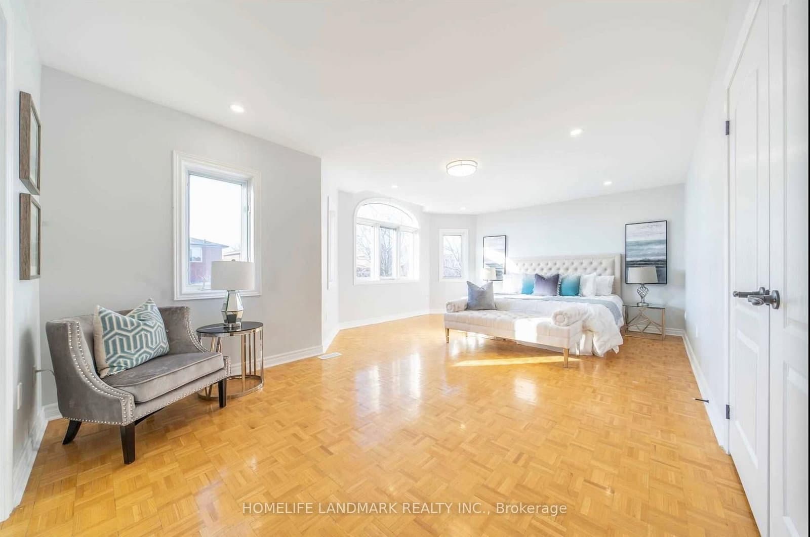 241 Highglen Avenue, Markham, ON