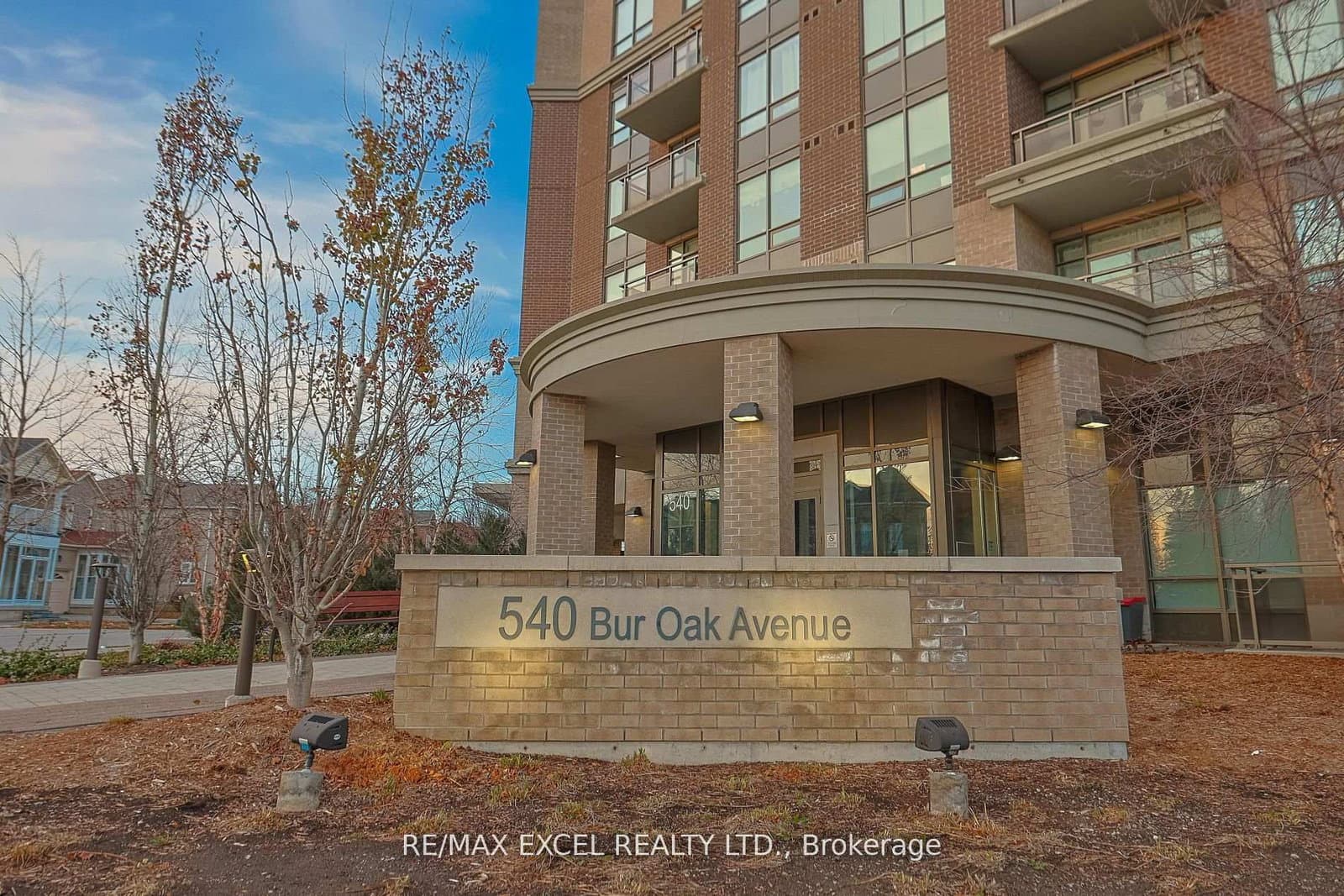 733 - 540 Bur Oak Avenue, Markham, ON