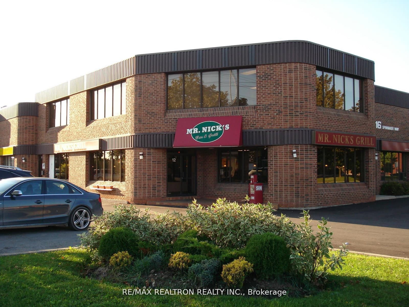 17 - 16 Spinnaker Way, Vaughan, ON