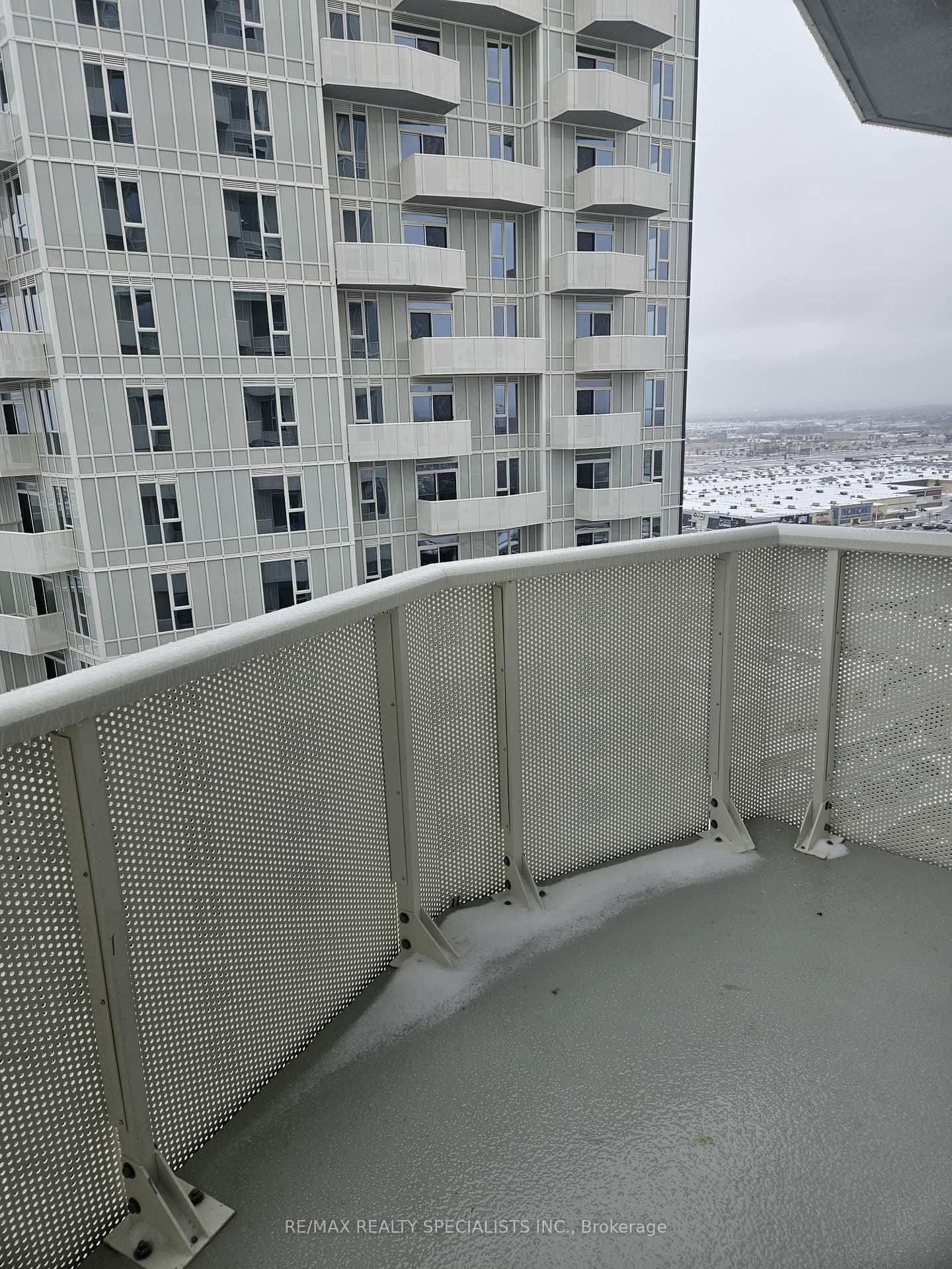 2131 - 498 Caldari Road, Vaughan, ON — photo 2