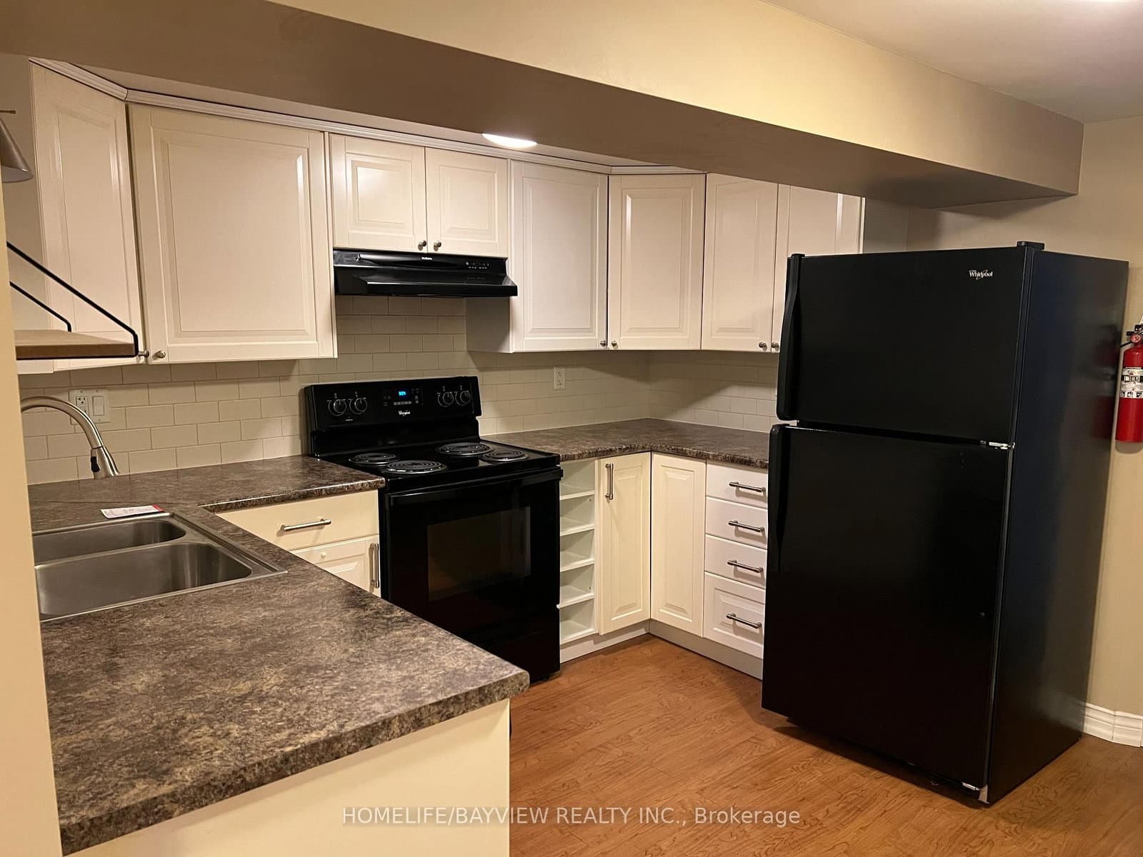 85 Child(Lower) Drive, Aurora, ON — photo 3