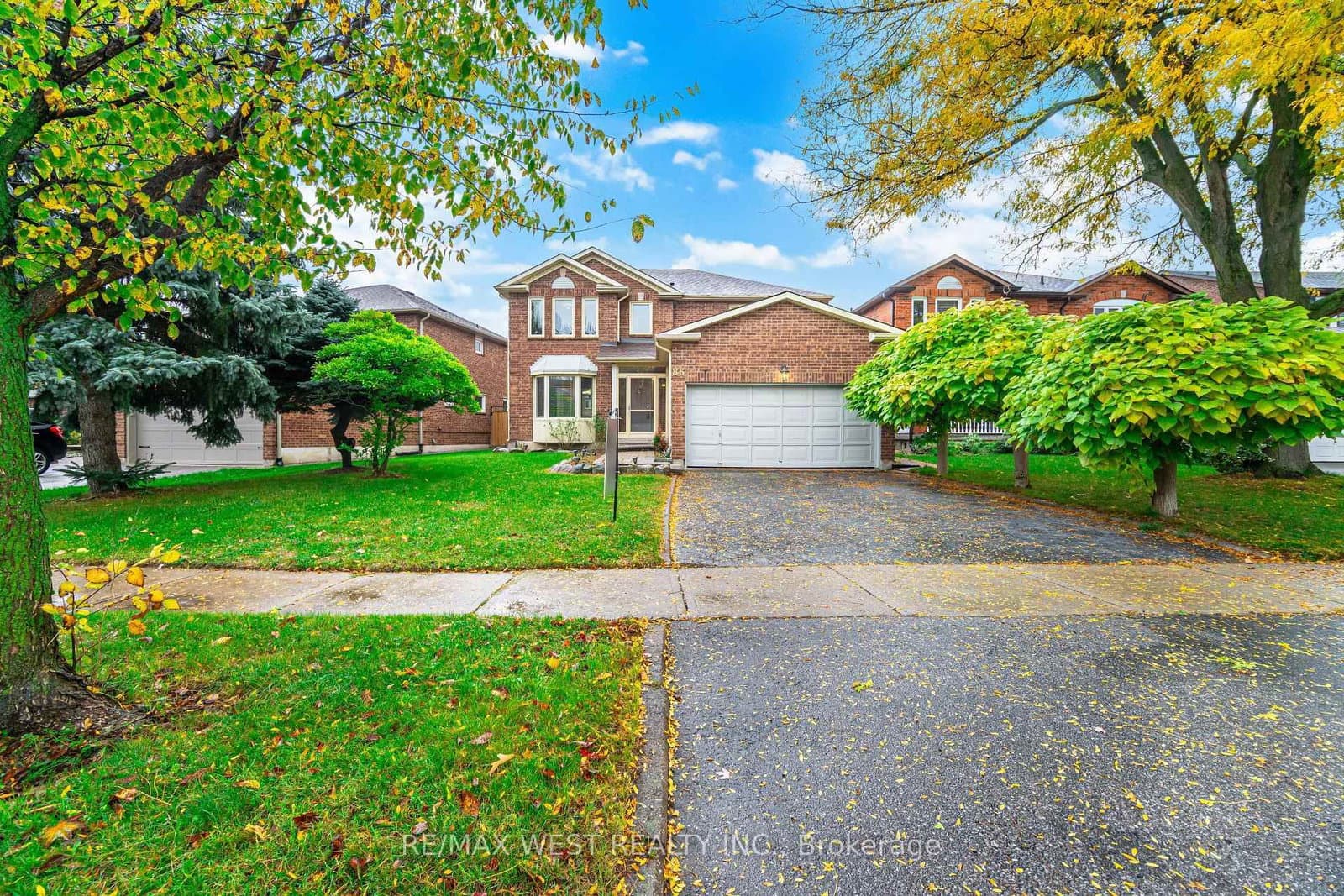 86 Dina Road, Vaughan, ON — photo 2