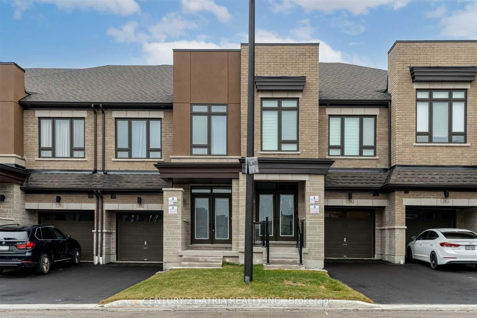 22 Hewison Avenue, Richmond Hill, ON — photo 3