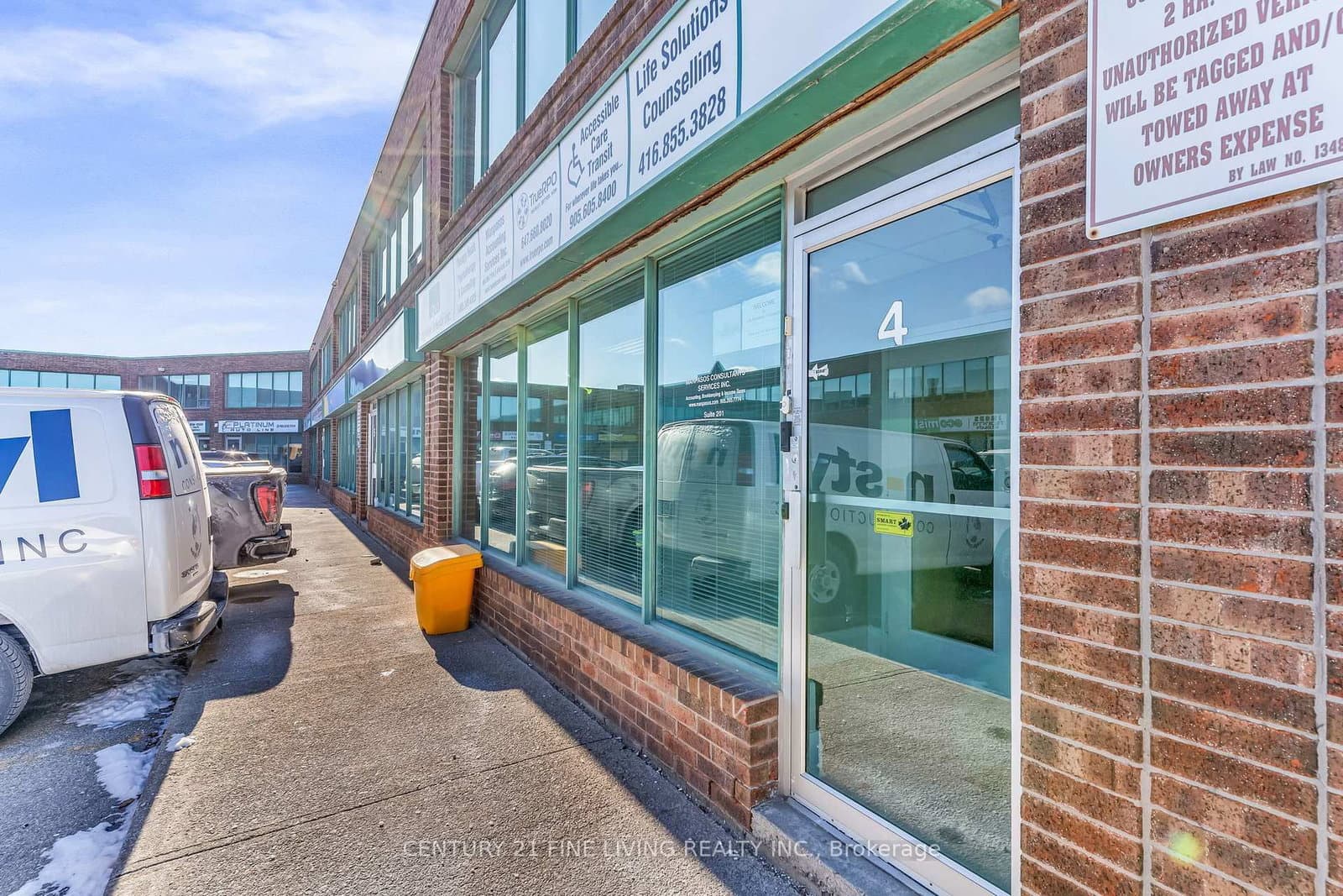 4-205 - 115 Woodstream Boulevard, Vaughan, ON — photo 2