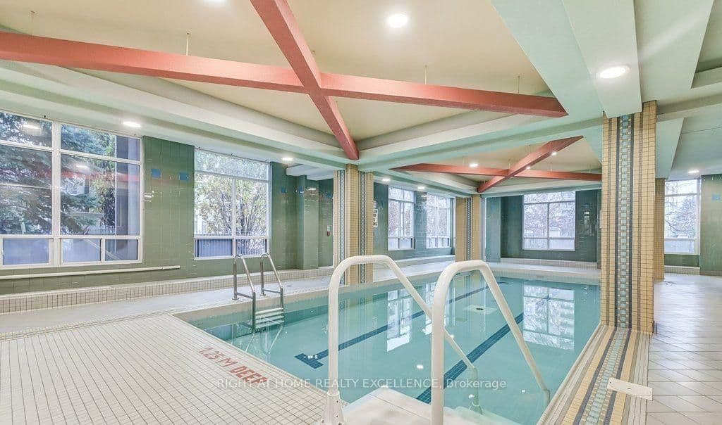 806 - 29 Northern Heights Drive, Richmond Hill, ON — photo 3