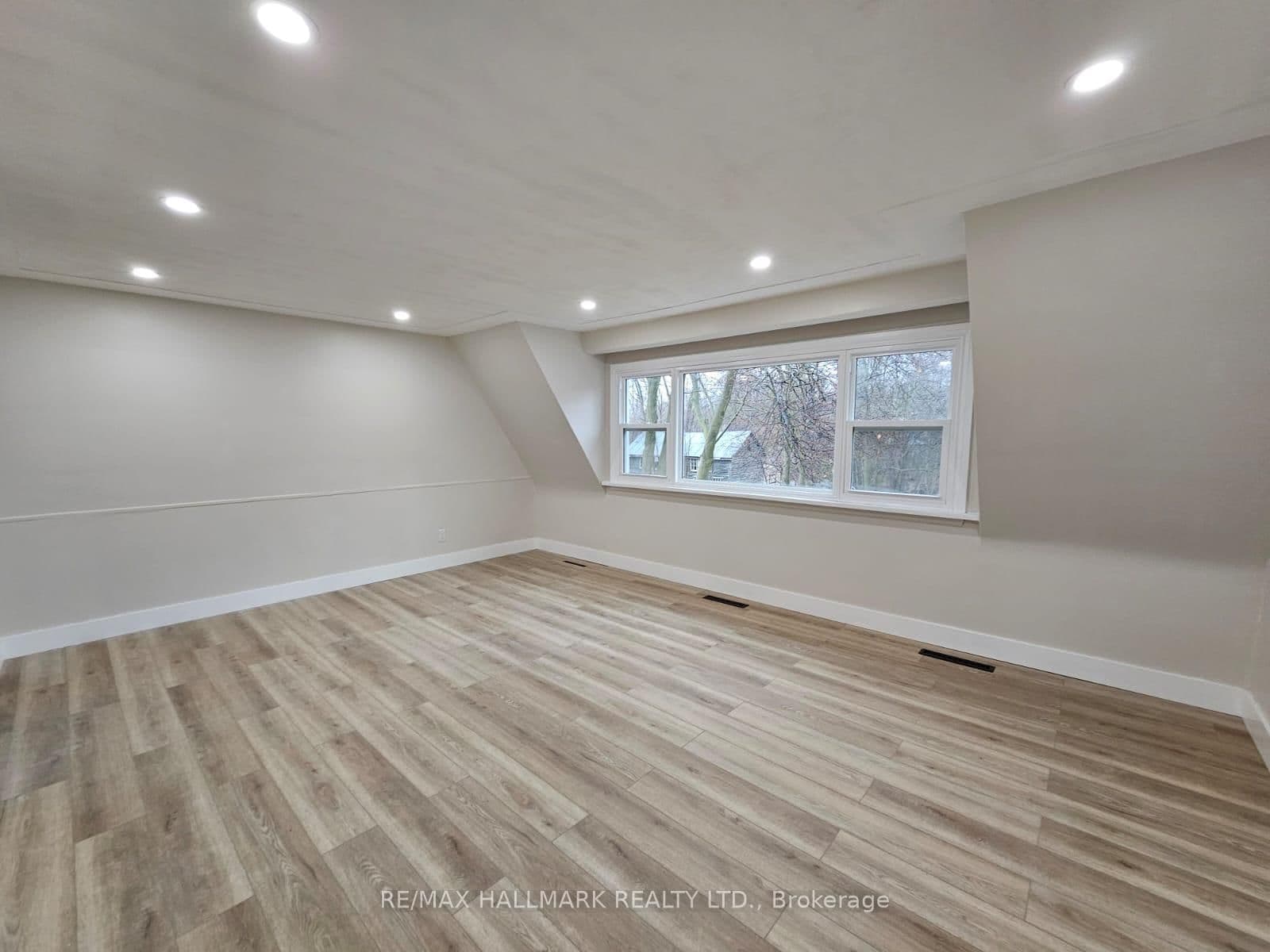 3 - 159 Richmond Street, Richmond Hill, ON — photo 3