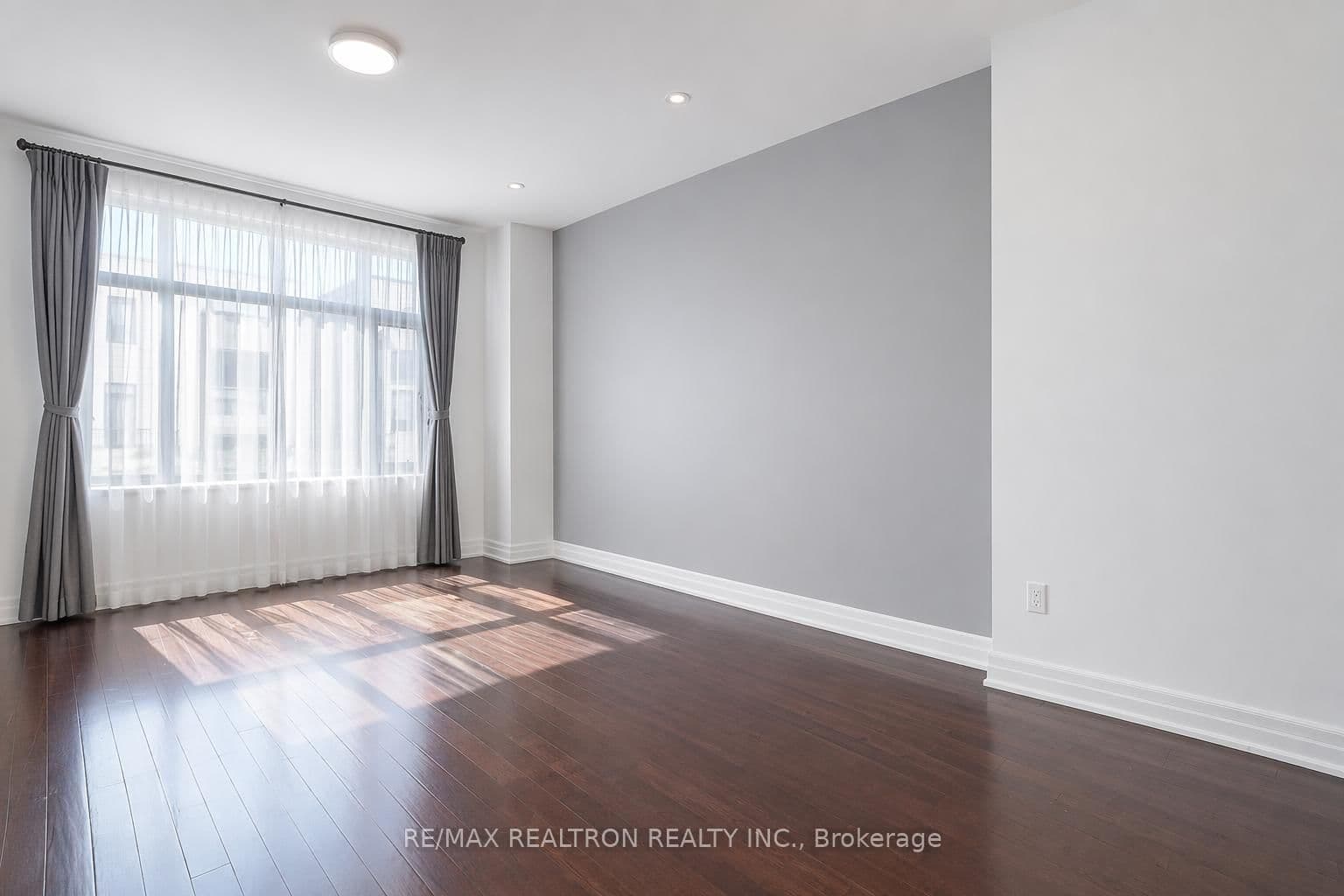 74 William Saville Street, Markham, ON — photo 2