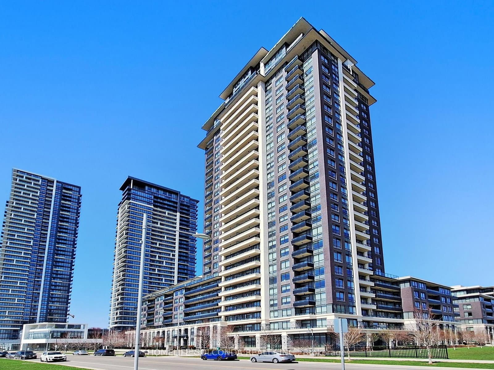 901 - 15 Water Walk Drive, Markham, ON