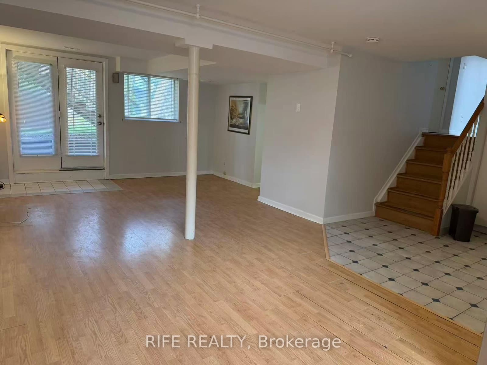 # Back Unit - 395 Loretta Crescent, Whitchurch-Stouffville, ON — photo 2