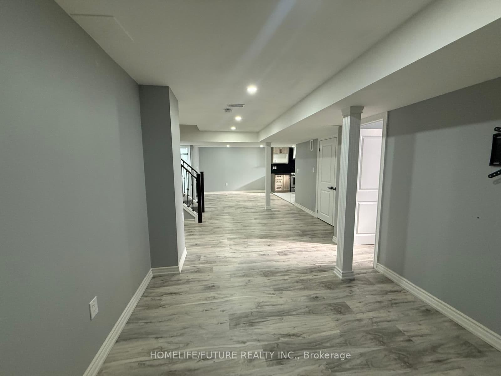 Bsmt - 19 Fairlee Circle, Whitchurch-Stouffville, ON — photo 3