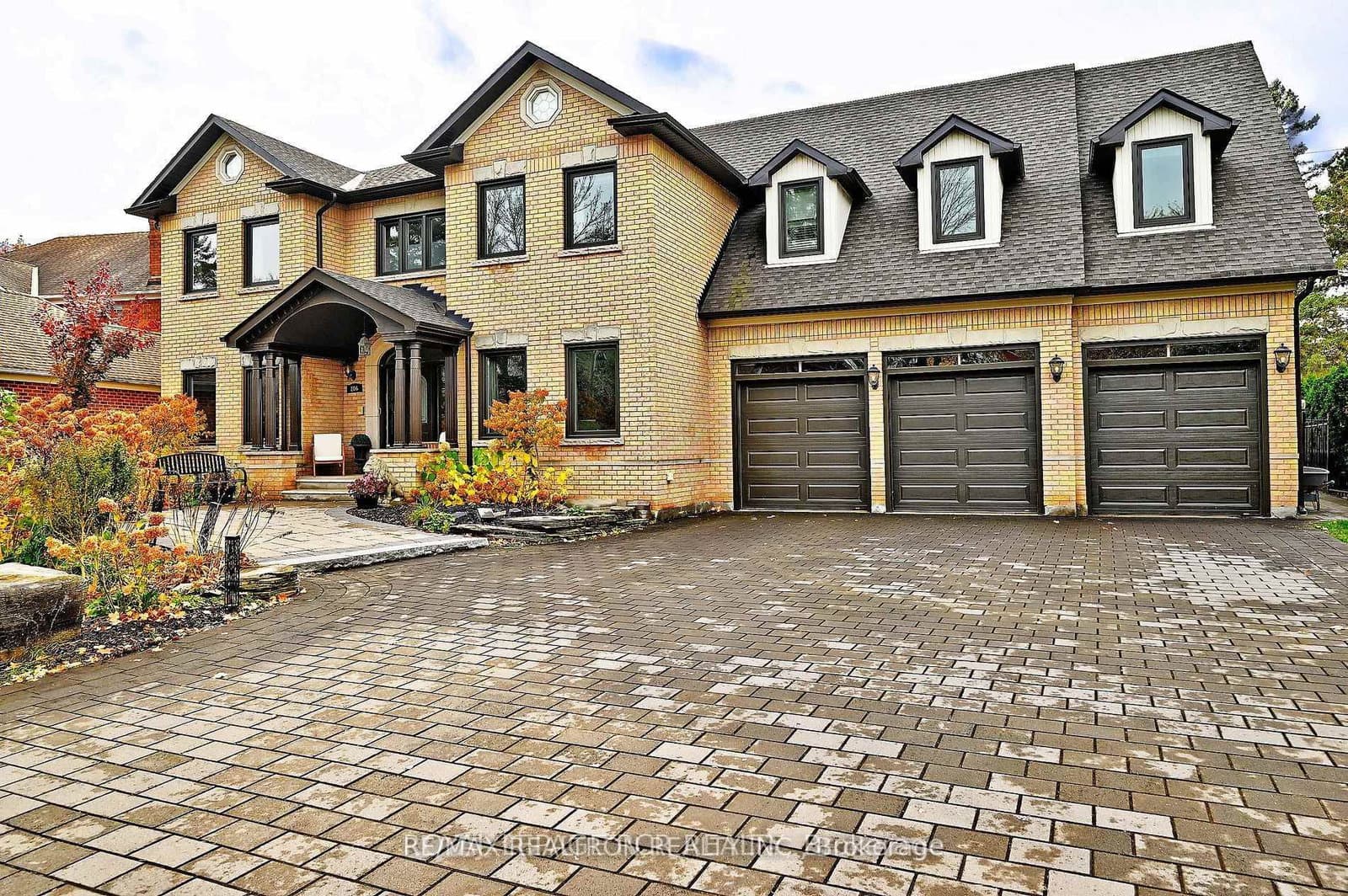 Unit One - 206 Corner Ridge Road, Aurora, ON