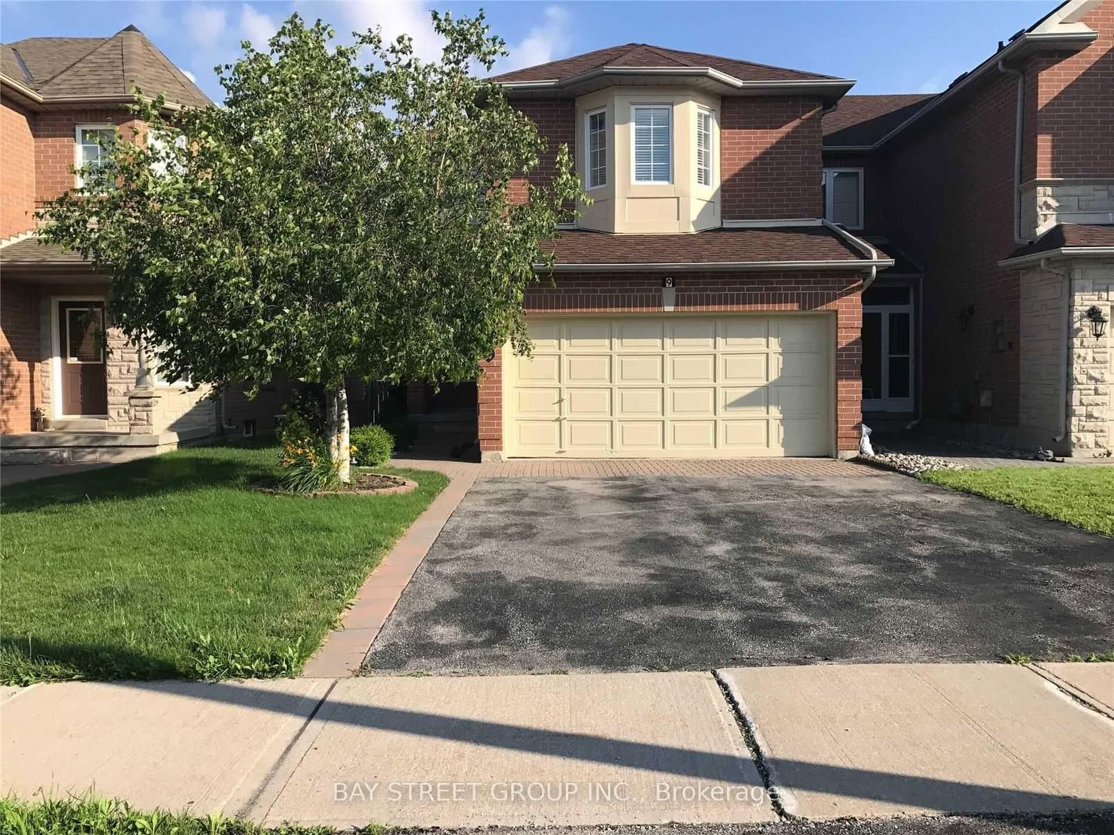 9 Firwood Drive, Richmond Hill, ON