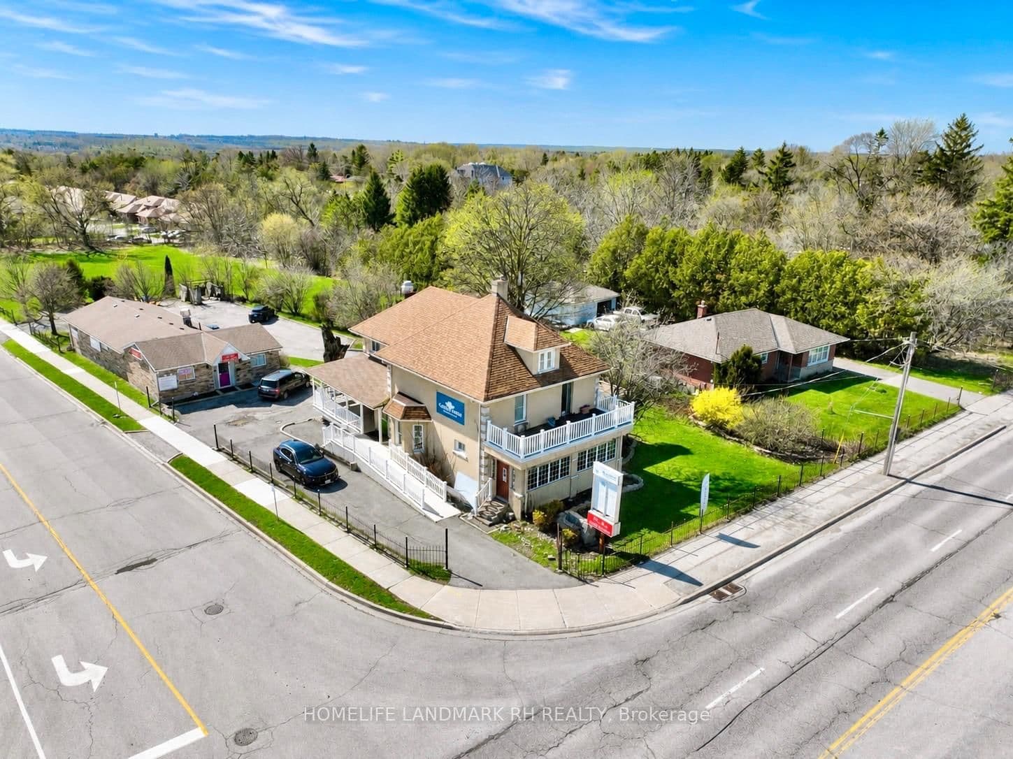 17766 Leslie Street, Newmarket, ON