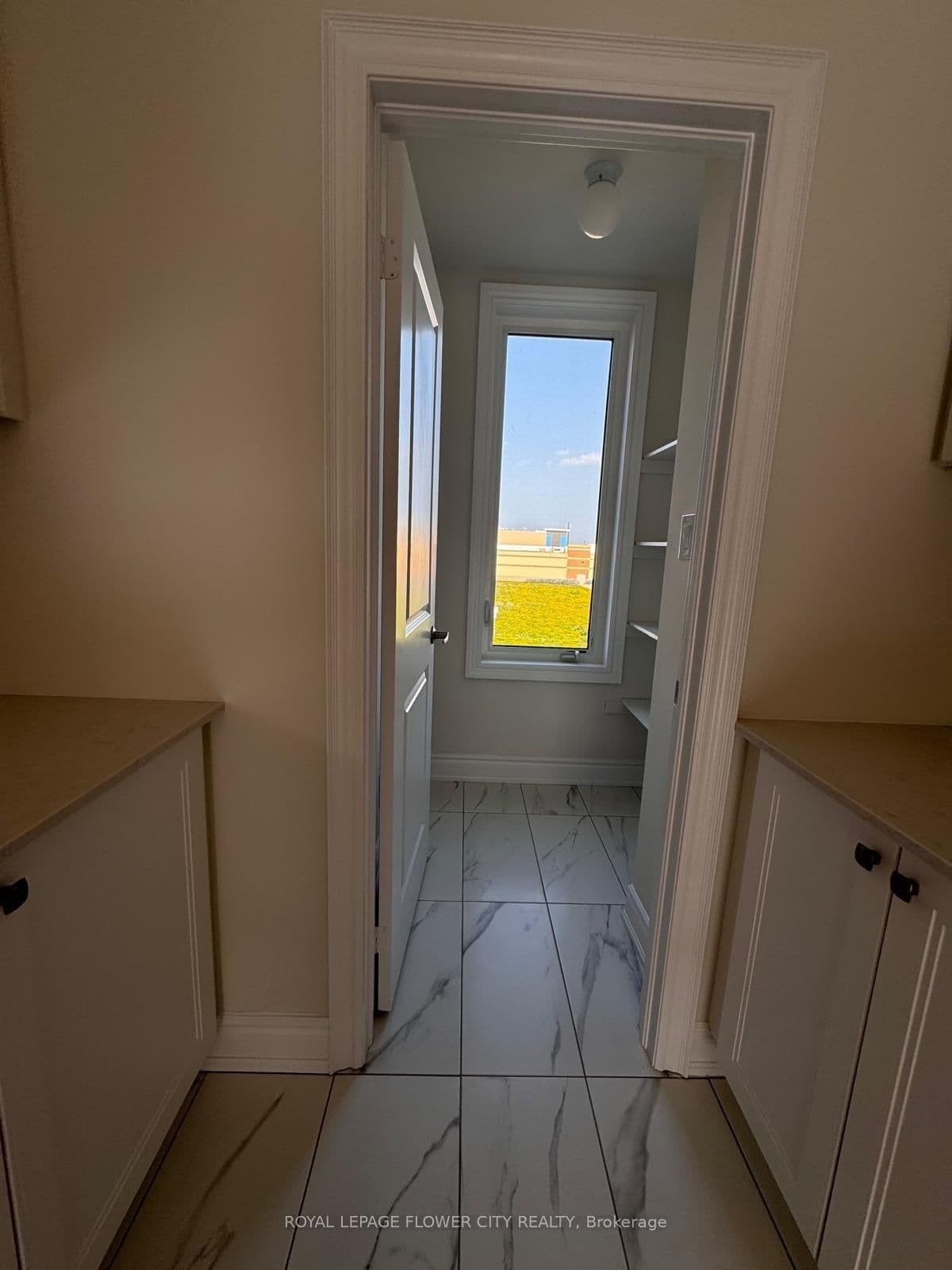121 Tennant Circle, Vaughan, ON