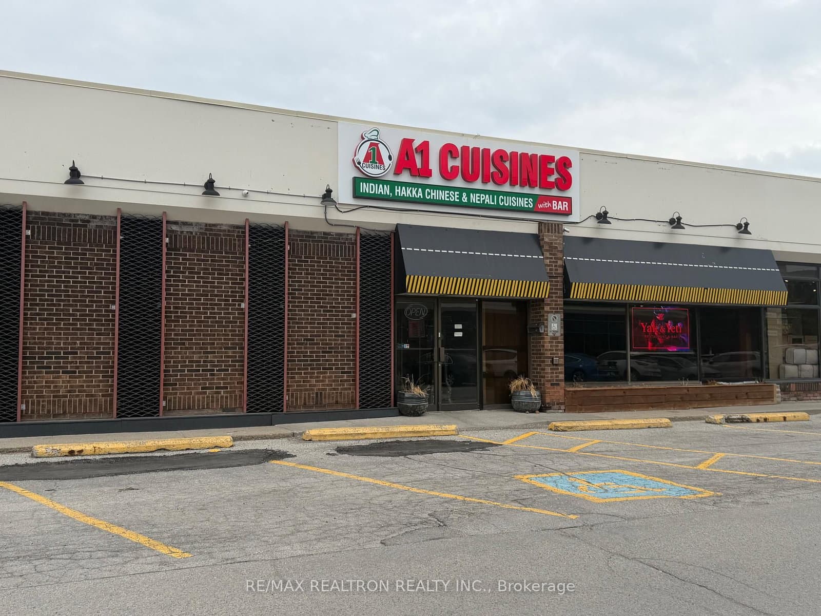 20A - 180 Steeles Avenue, Vaughan, ON — photo 2