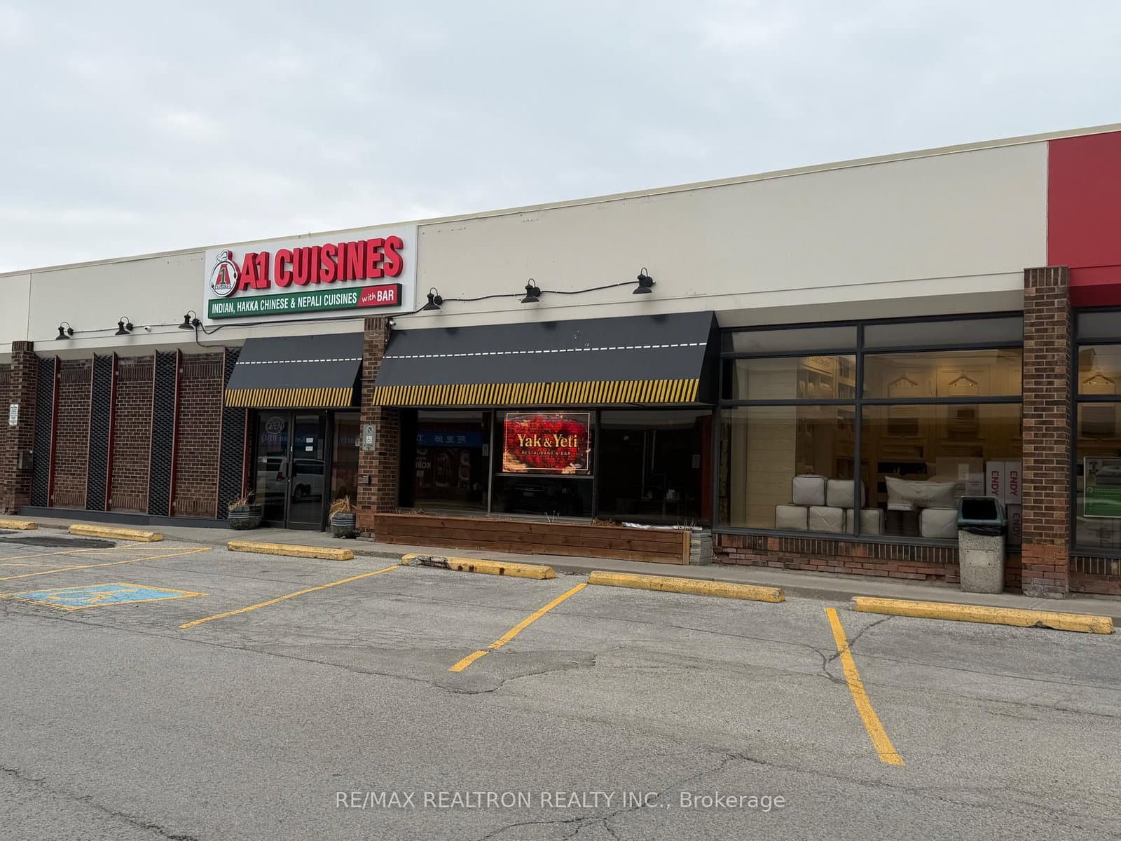 20A - 180 Steeles Avenue, Vaughan, ON — photo 3