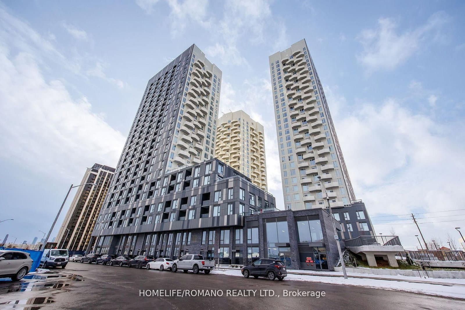 1426 - 498 Caldari Road, Vaughan, ON