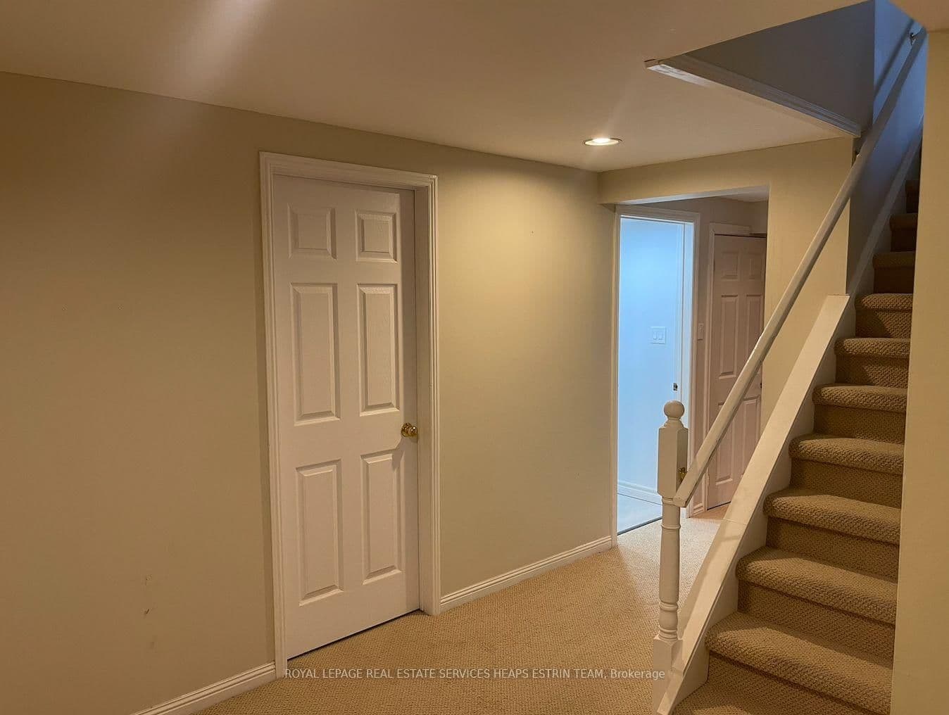 192 Tamarac Trail, Aurora, ON — photo 2