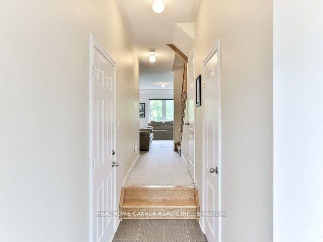 55 Northwest Passage, Whitchurch-Stouffville, ON — photo 2